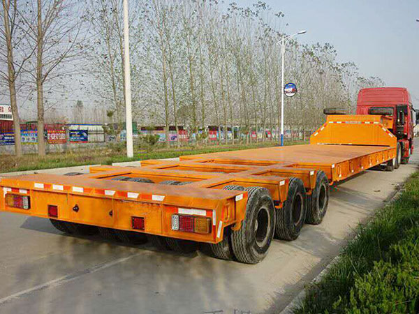 梁山平板式半掛車